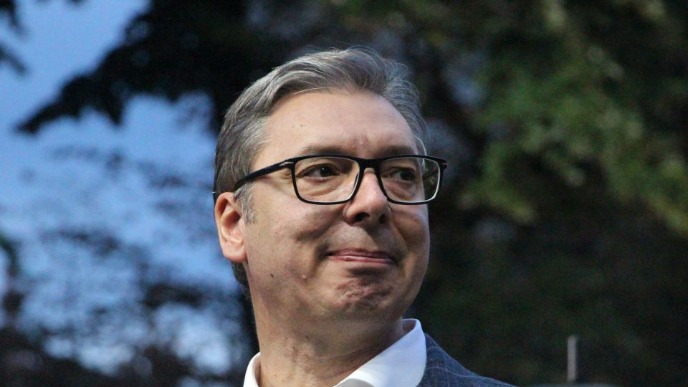 Lažna masa za Vučića